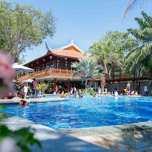 Phuong Nam Resort